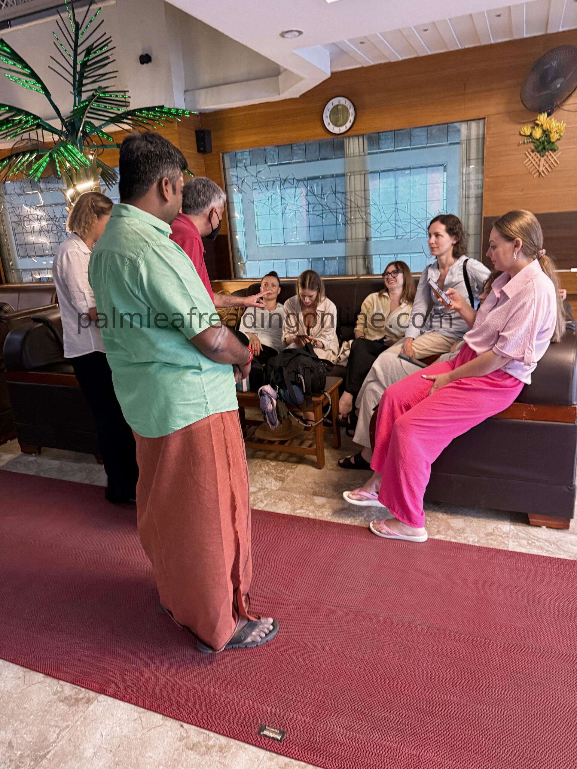 Guruji Velmurugan & Palm leaf Reading Online